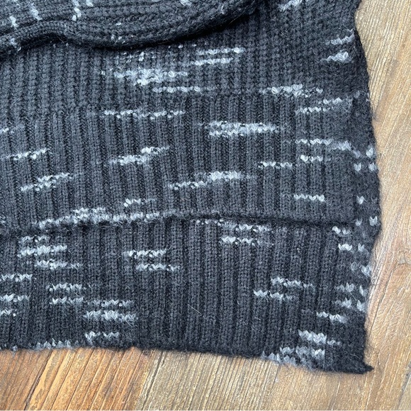 Varley Marlena Knit Sweater in Black/ Snow White Size XL - Picture 9 of 16